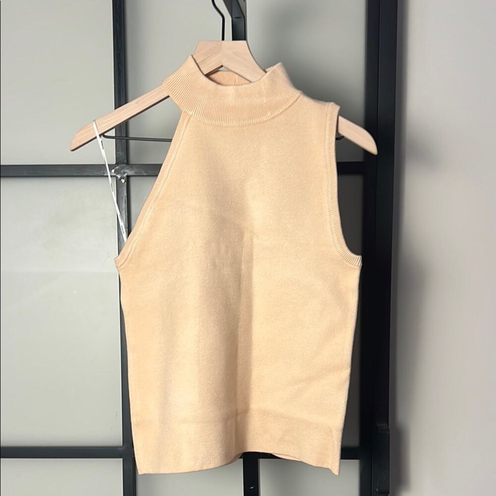 NWT Monrow Sleeveless Top Size Large